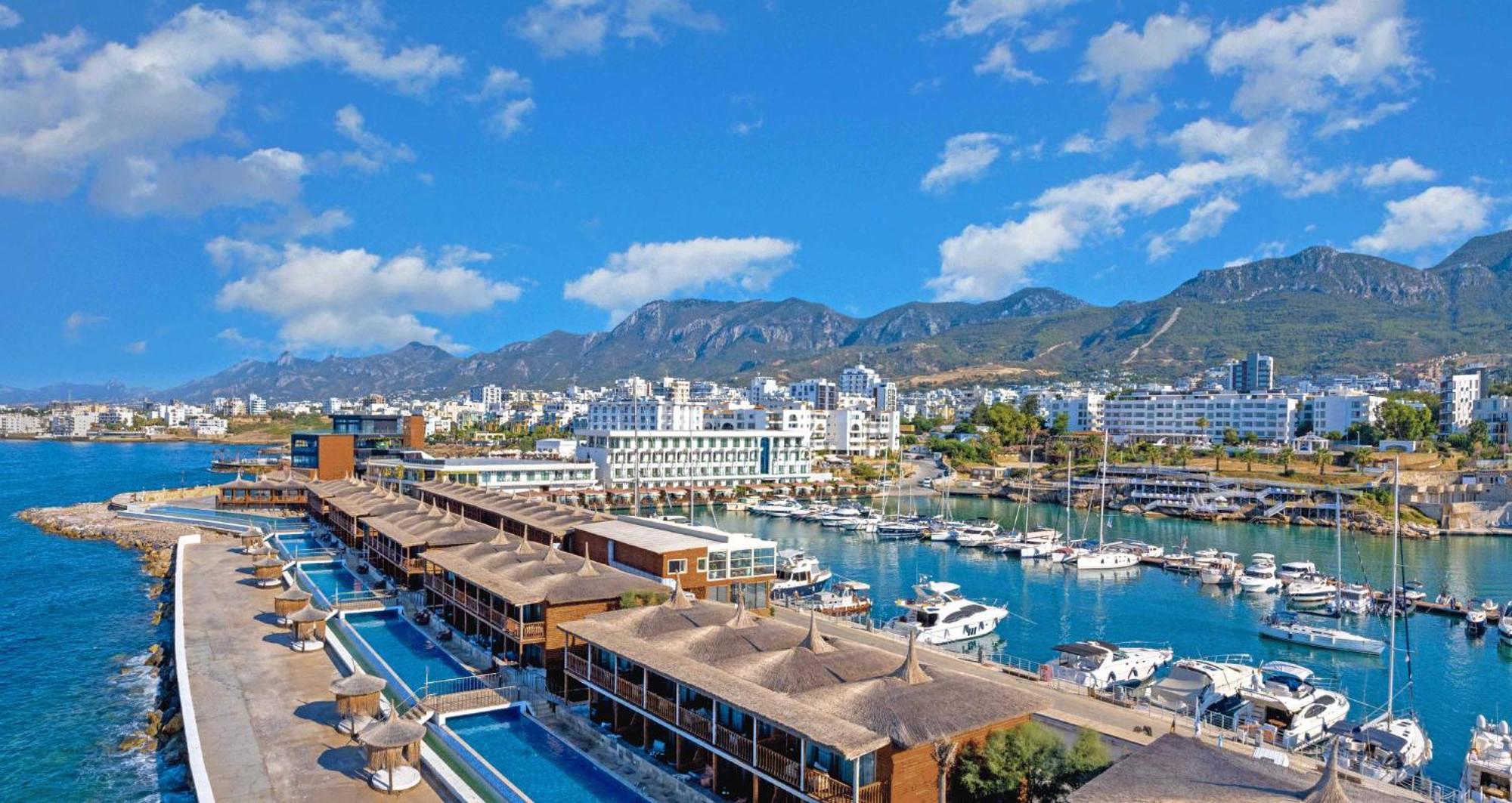 Central 2 Bed Sea View Apartment In Kyrenia كيرينيا المظهر الخارجي الصورة