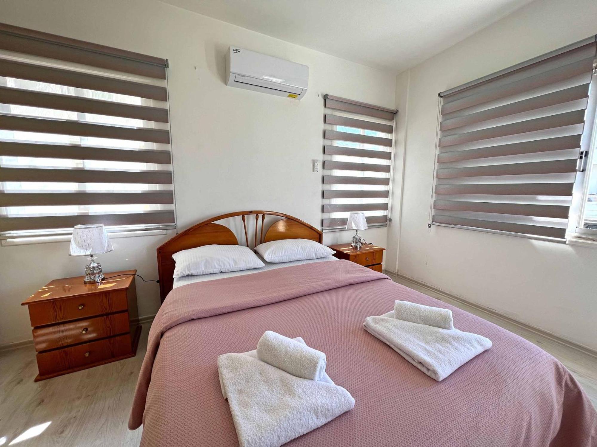 Central 2 Bed Sea View Apartment In Kyrenia كيرينيا المظهر الخارجي الصورة