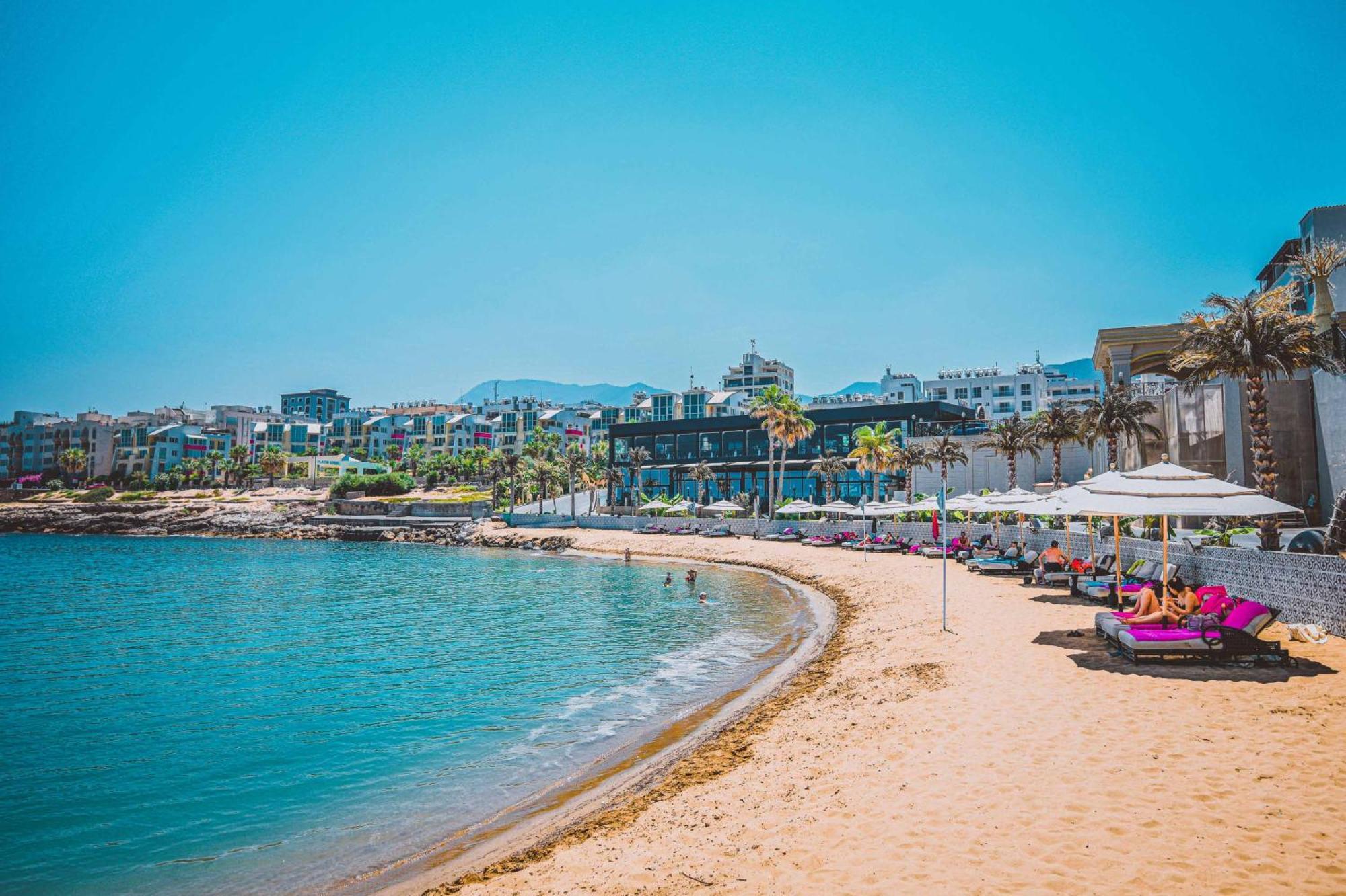 Central 2 Bed Sea View Apartment In Kyrenia كيرينيا المظهر الخارجي الصورة